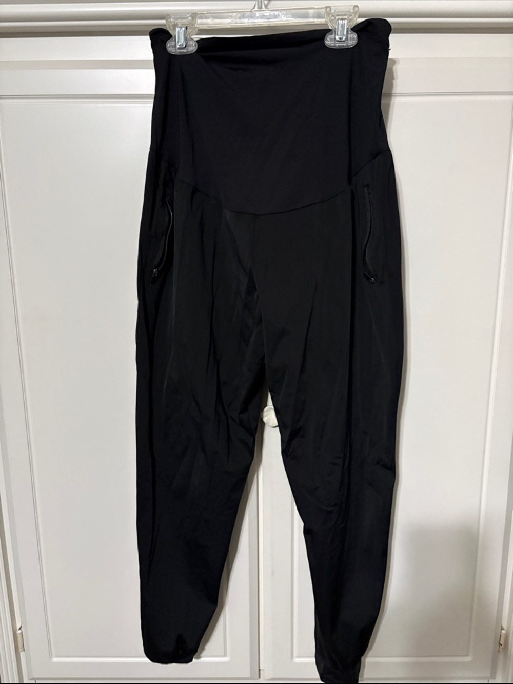 Black maternity scrub pants